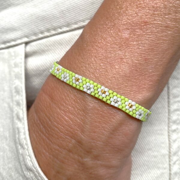 Bracelet "Semi de Pâquerette" ruban Vert Anis